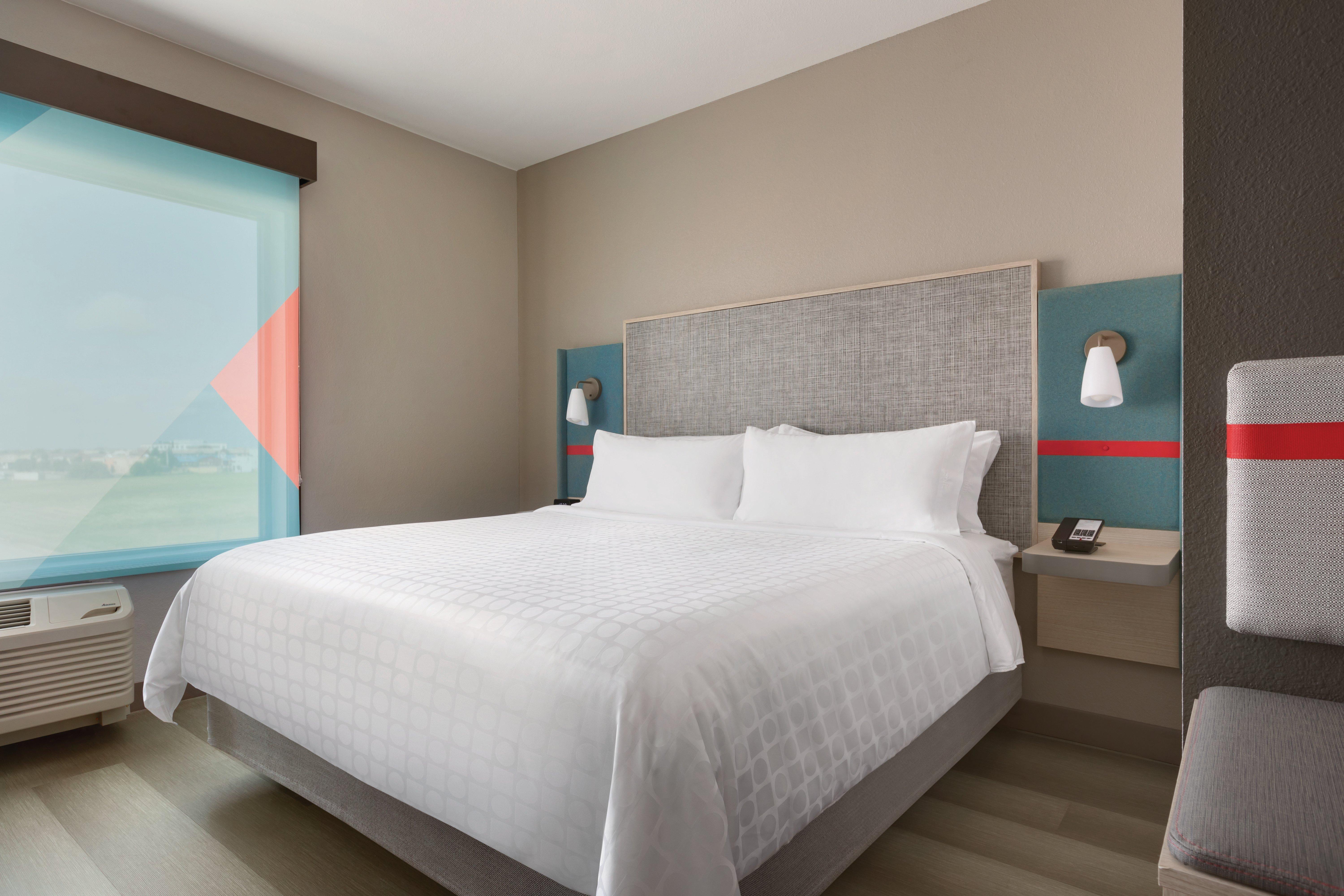 Avid - - Minneapolis North By Ihg Hotel